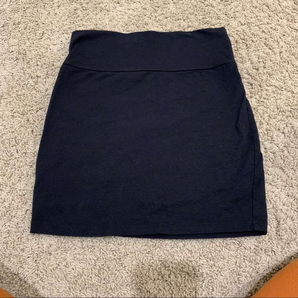 Black pencil skirt